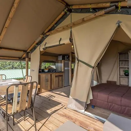 Sur Pilotis Avec Terrasse Pour 5 Personnes - Api-1-52-1504 Camping