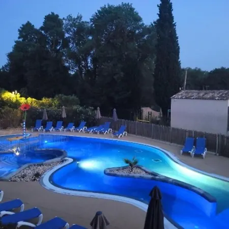 Kamp alanı Sur Pilotis Avec Terrasse Pour 5 Personnes - Api-1-52-1504